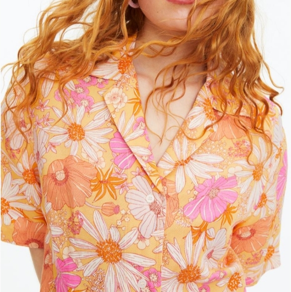 ⛔SOLD⛔🆕️NWT H&M Patterned Linen-blend Resort Shirt in 'Orange/Floral' - Picture 2 of 10